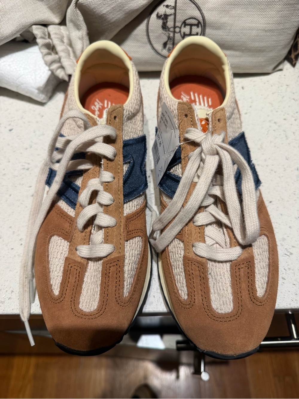 Men’s New Balance x Sezane Tan Suede & Cream Mesh Sneakers sz. 8 M 11.5W - Picture 2 of 6